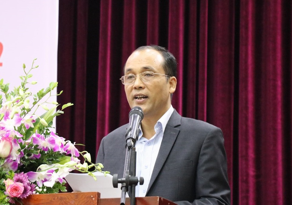 Trao học bổng Lê Văn Hưu và giải thưởng Đinh Xuân Lâm cho SV Sử học xuất sắc - 1 PGS.TS Vũ Văn Quân phát biểu.