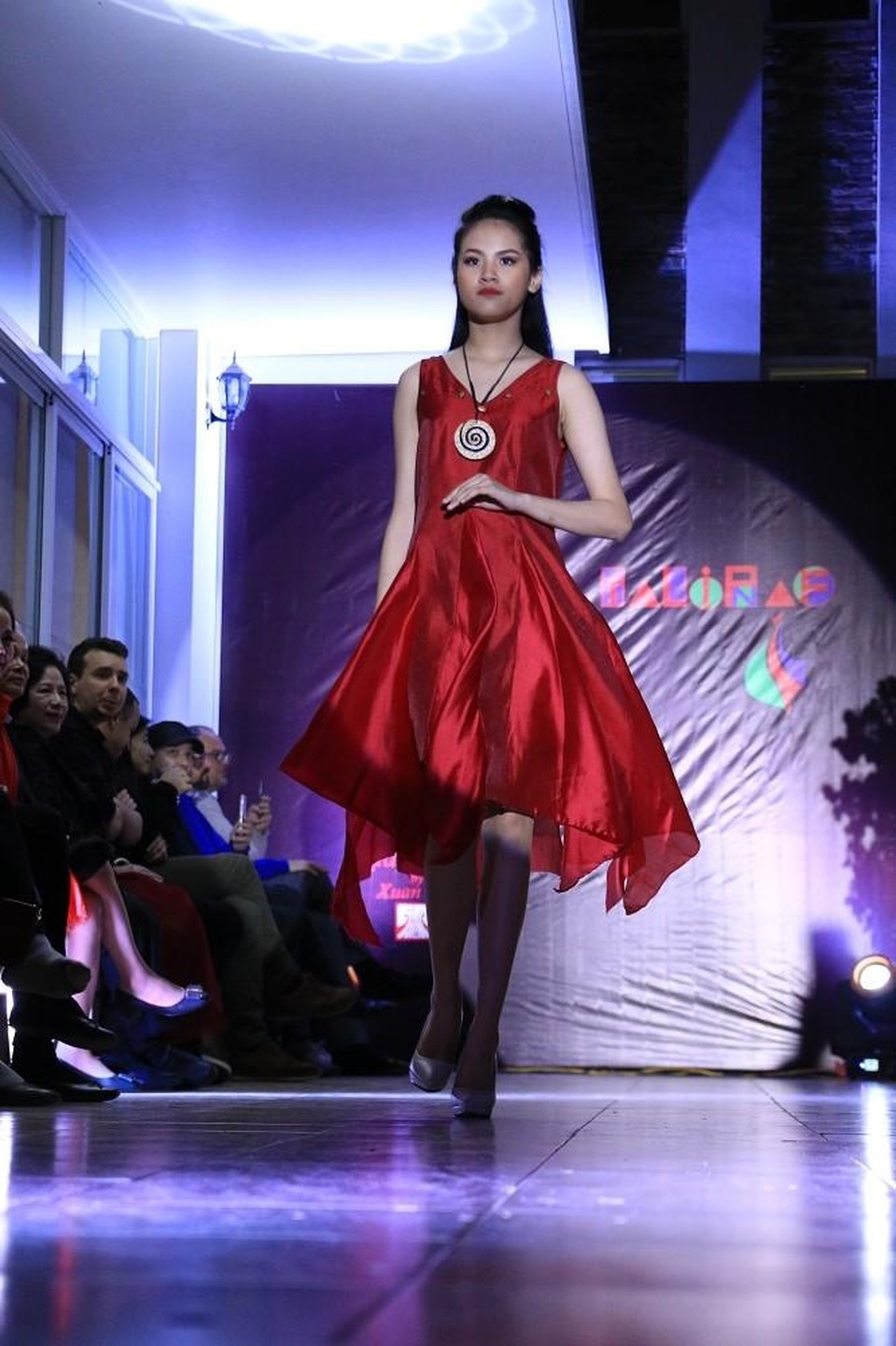 Ra mắt CLB Thời trang và Toán học trong vườn ươm tài năng của GS Ngô Bảo Châu - 4 Ra mắt CLB Thời trang và Toán học trong vườn ươm tài năng của GS Ngô Bảo Châu - 4