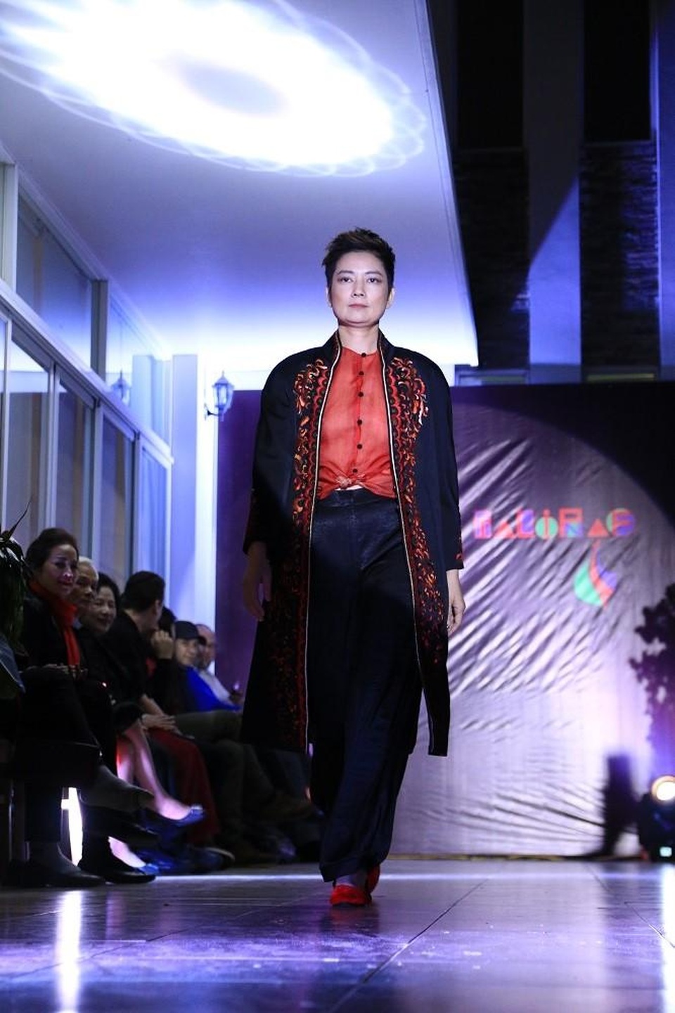 Ra mắt CLB Thời trang và Toán học trong vườn ươm tài năng của GS Ngô Bảo Châu - 7 Ra mắt CLB Thời trang và Toán học trong vườn ươm tài năng của GS Ngô Bảo Châu - 7