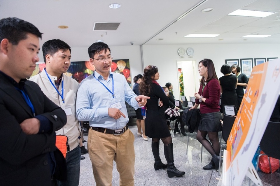 Chính phủ Úc sẽ hỗ trợ 7 tỷ đồng để cựu du học sinh Việt đóng góp cho quê hương - 3 Các cựu sinh viên học bổng Chính phủ Úc xem số liệu về Quỹ Hỗ trợ cựu sinh viên Australia.