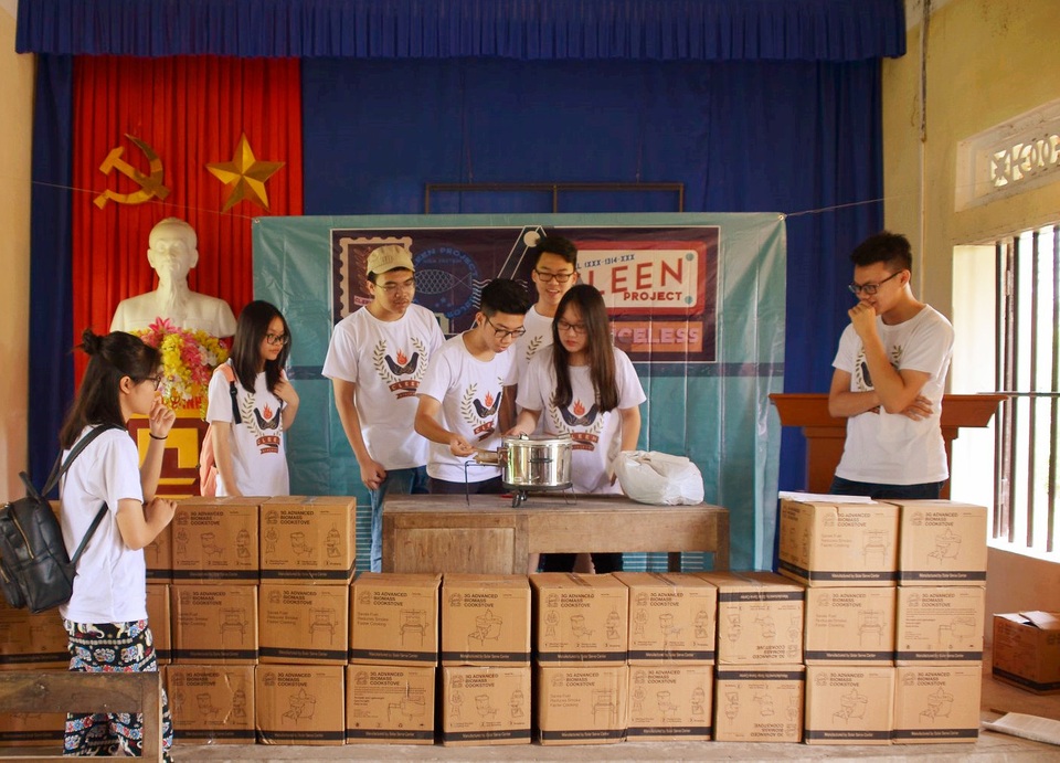 Đưa “bếp không khói” đến miền quê nghèo, nữ sinh nhận học bổng Mỹ 5,7 tỷ đồng - Ảnh 2. Đưa “bếp không khói” đến miền quê nghèo, nữ sinh nhận học bổng Mỹ 5,7 tỷ đồng - Ảnh 2.