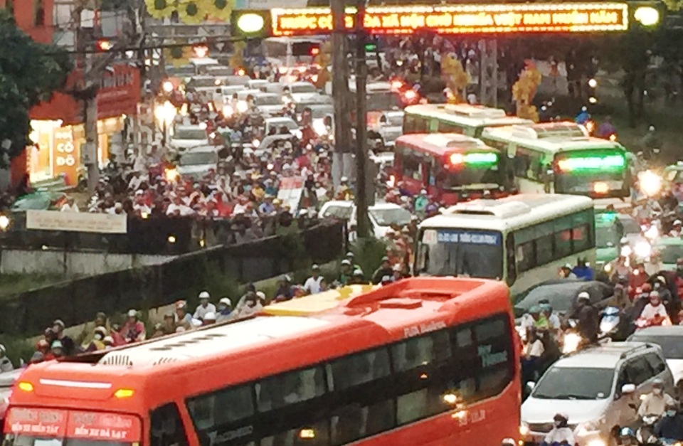 Đường Võ Văn Ngân, quận Thủ Đức...