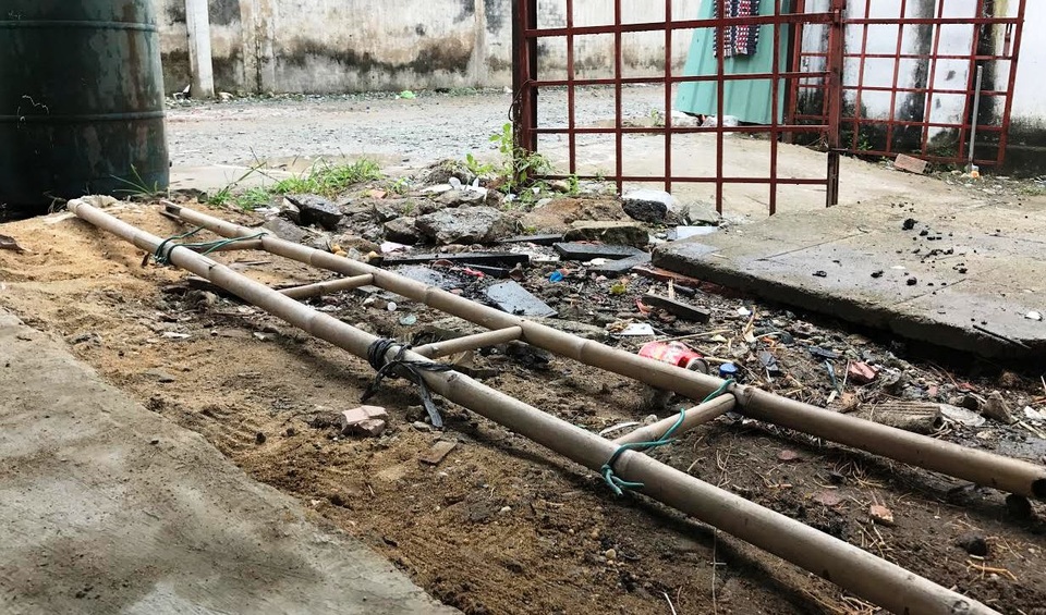 Chiếc thang tre được anh Vũ nhanh trí dùng để cô lập nguồn điện, cứu sống 4 mẹ con chị Huyên.