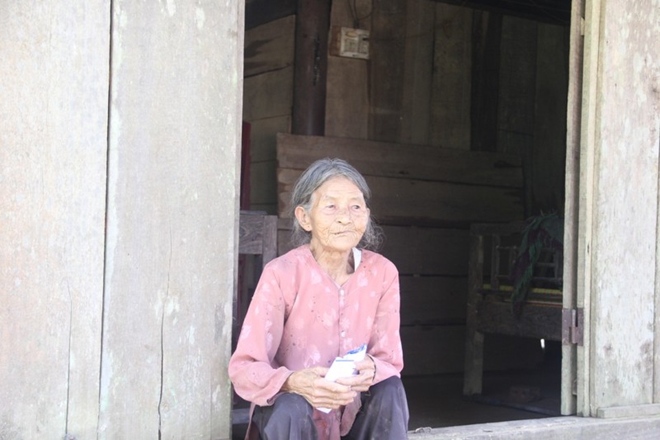 Nỗi niềm những người phụ nữ vùng lũ lụt! - 3