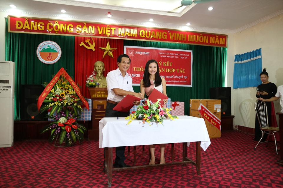 Tỏa sáng thương hiệu bằng hoạt động đồng hành cùng cộng đồng - 6 Tỏa sáng thương hiệu bằng hoạt động đồng hành cùng cộng đồng - 6