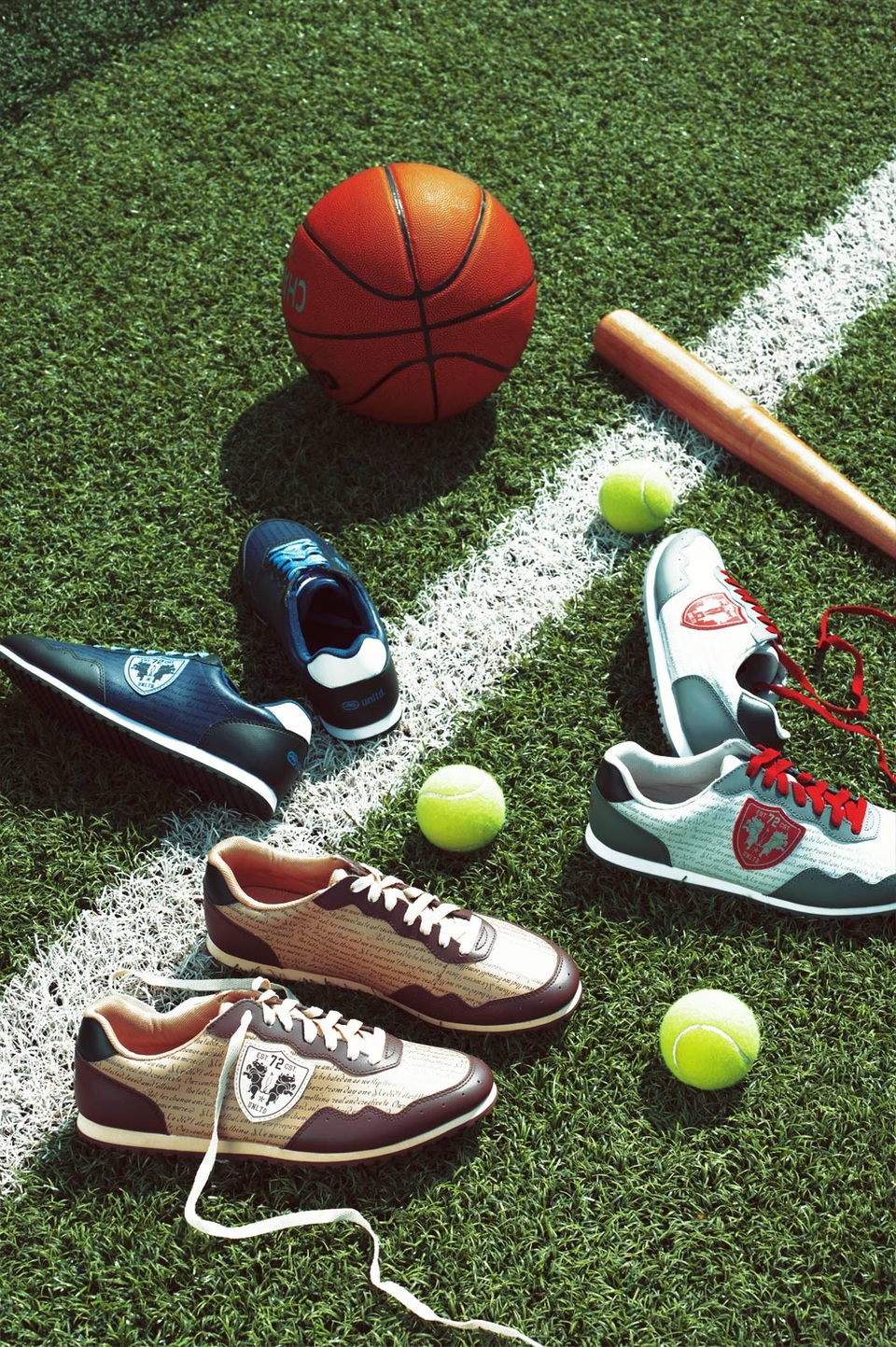 Loạt thương hiệu thời trang giảm giá mạnh dịp Black Friday - 5 Giày Ecko UNLTD với thiết kế cá tính và hiện đại phù hợp với các bạn trẻ năng động , cá tính , giá chỉ 1,245,000 đồng so với giá gốc là 2,490,000 đồng