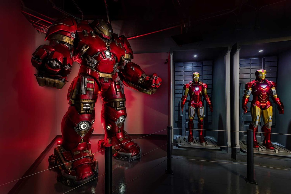 Buổi chiều: Tìm hiểu những kiến thức khoa học kỳ thú tại Trung tâm Khoa học Singapore (Singapore Science Centre) và gặp gỡ biệt đội siêu anh hùng tại triển lãm Avenger S.T.A.T.I.O.N.