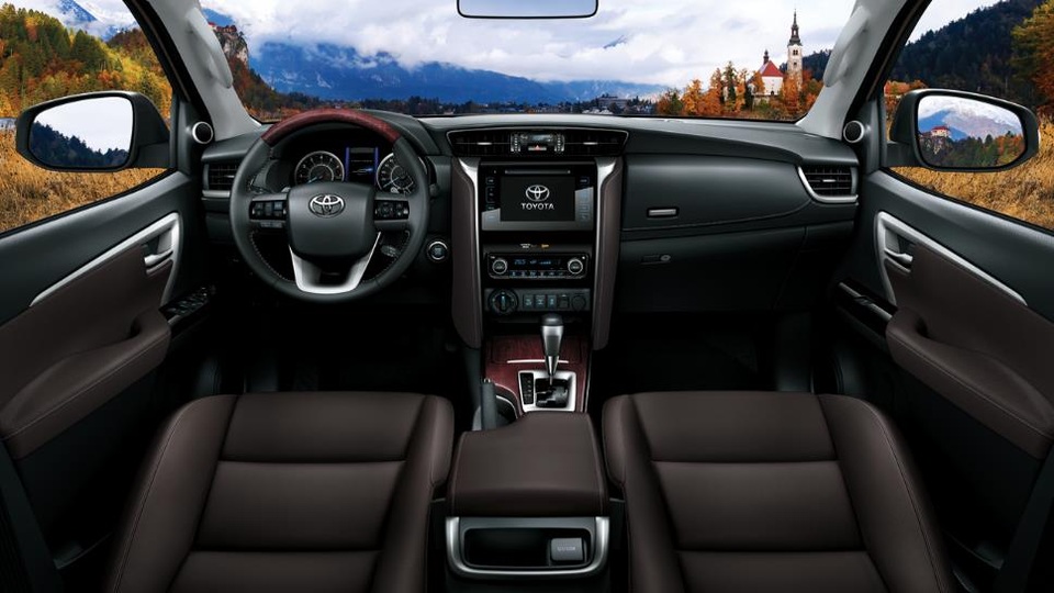 Khám phá những tính năng đột phá của Toyota Fortuner 2017 - 3 Khám phá những tính năng đột phá của Toyota Fortuner 2017 - 3