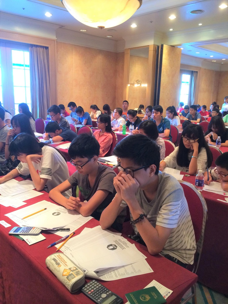 Cuộc thi “Học bổng THPT Mỹ AMVNX2017” chính thức khởi động! - 1 Cuộc thi “Học bổng THPT Mỹ AMVNX2017” chính thức khởi động! - 1