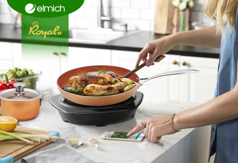 Chảo Royal Elmich “Chống dính tối ưu, rán không cần dầu” - lựa chọn số 1 cho bếp Việt - 4 Chảo phủ sứ tự nhiên Royal có khả năng chiên rán không cần dầu.