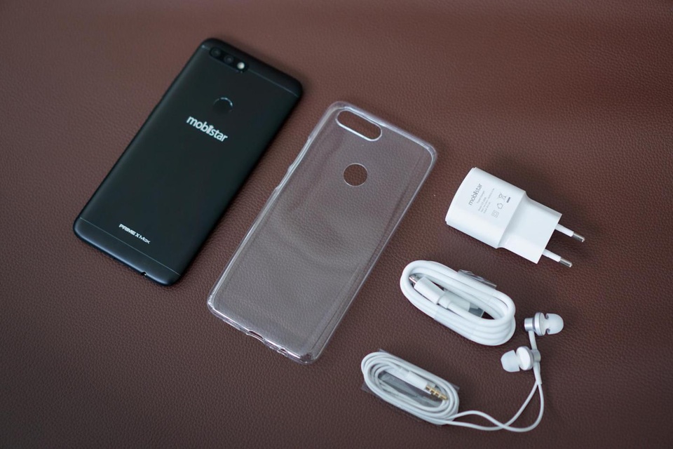 Khám phá smartphone duy nhất vừa selfie góc rộng vừa chụp hình xóa phông - 2 Khám phá smartphone duy nhất vừa selfie góc rộng vừa chụp hình xóa phông - 2