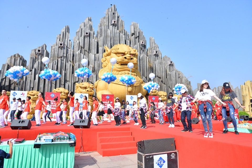 Lấy con người làm cốt lõi, doanh nghiệp Việt tổ chức ngày hội Gia đình 2017 - 1 Lấy con người làm cốt lõi, doanh nghiệp Việt tổ chức ngày hội Gia đình 2017 - 1