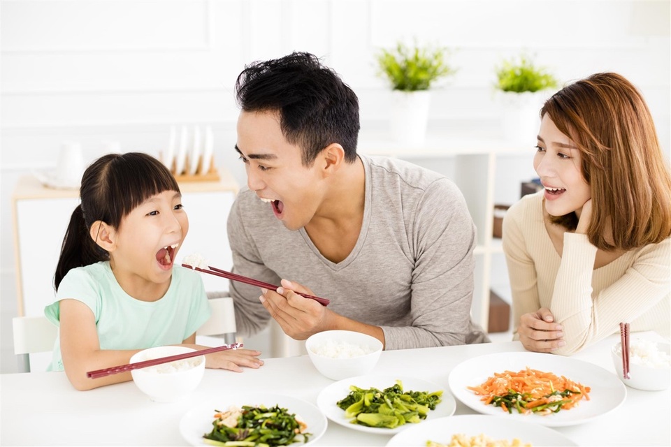 Những điều làm nên vị ngon cơm nhà - 2 Bí quyết làm nên sức hút của cơm nhà chính là gia vị yêu thương.