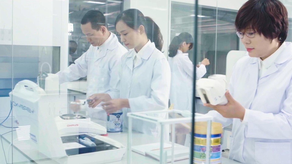 Nutricare - Doanh nghiệp bảo vệ môi trường đạt tiêu chuẩn quốc tế ISO 14001:2015 - 2 Nutricare là một trong những doanh nghiệp đi đầu đạt được các chứng chỉ quốc tế GMP, HACCP, ISO 22000:2005 và nay là ISO 14001:2015