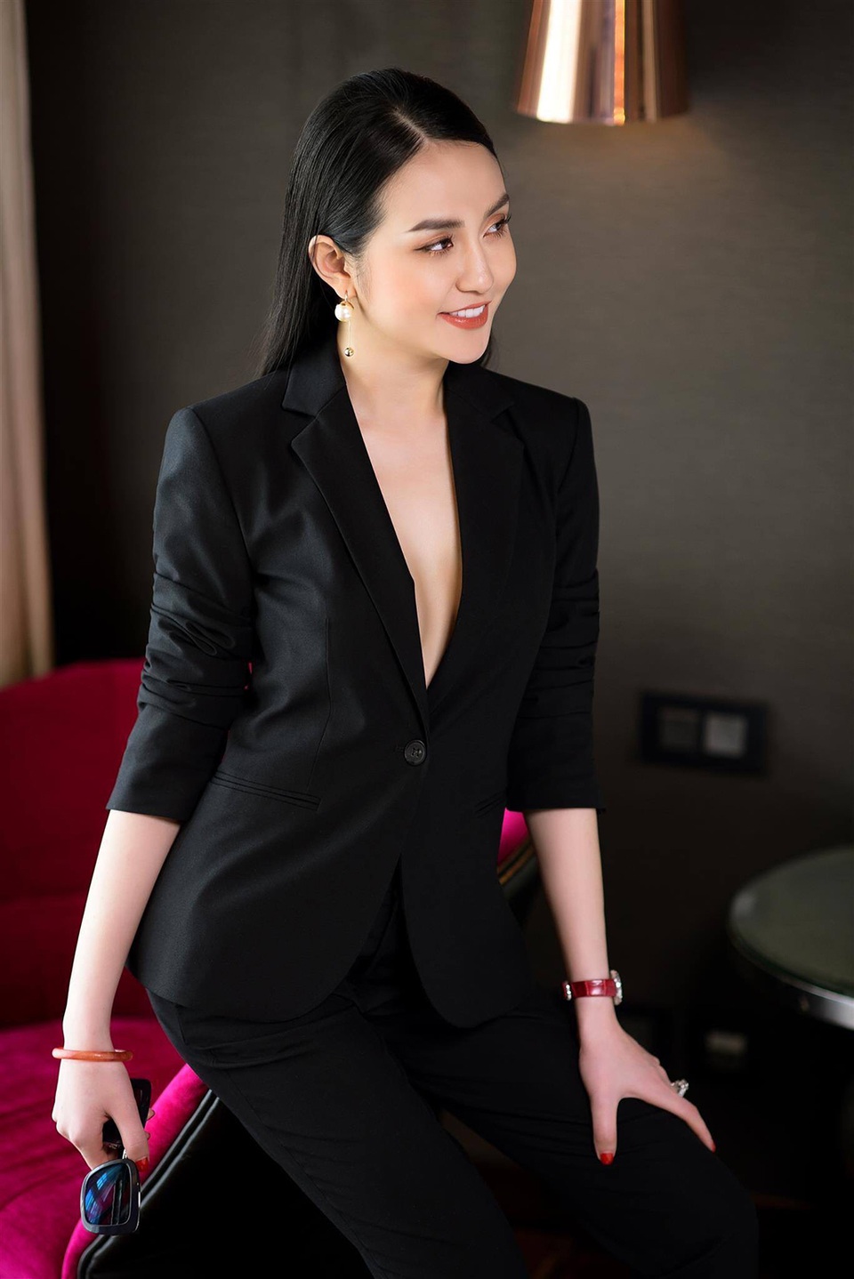 Doanh nhân Trần Thu Hương vinh dự nhận hai giải thưởng lớn ngày Doanh nhân Việt Nam - 2 Doanh nhân Trần Thu Hương vinh dự nhận hai giải thưởng lớn ngày Doanh nhân Việt Nam - 2