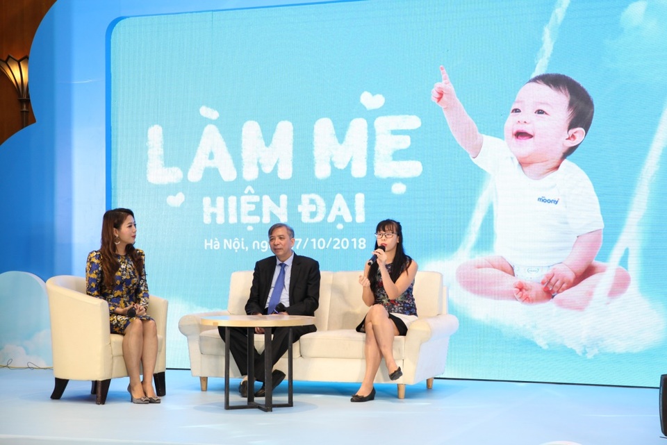 Bà mẹ 2 con nhiệt huyết chia sẻ kinh nghiệm nuôi con của mình.