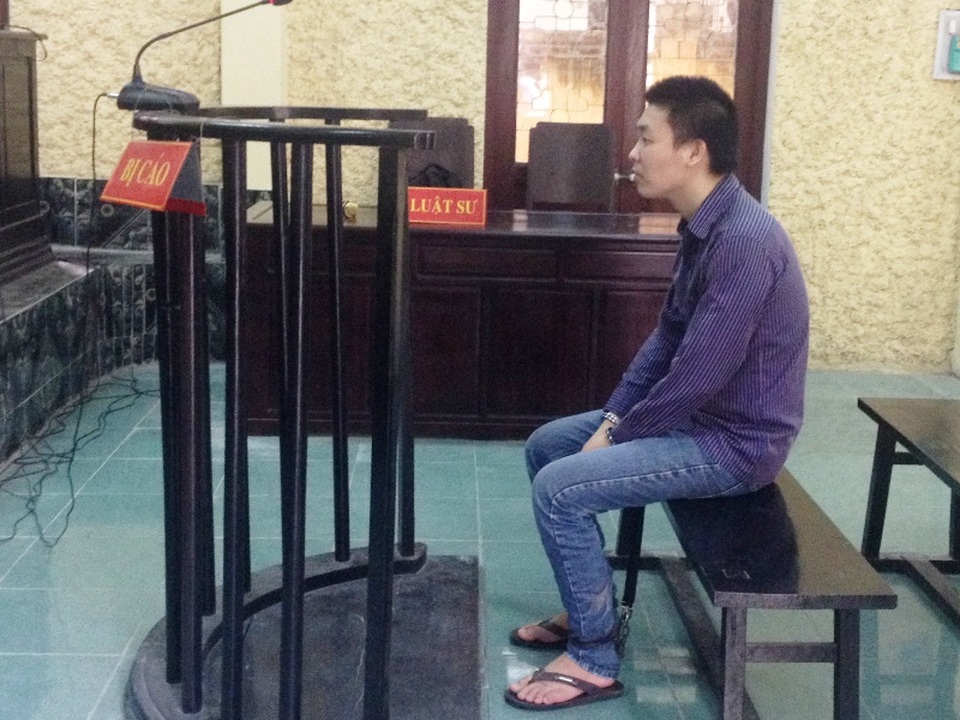 Bị cáo Nguyễn Đức Thắng cũng bị xử phạt 8 năm tù tội Trộm cắp tài sản.