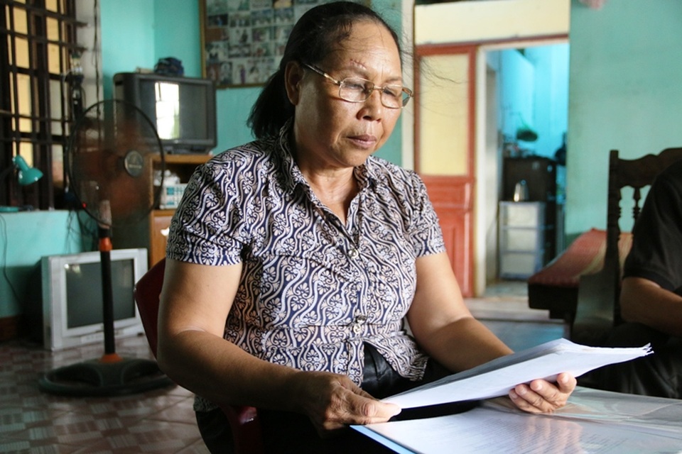 Bà Đỗ Thị Đào bức xúc trước cách làm việc của Chi cục THADS huyện Yên Khánh, Ninh Bình