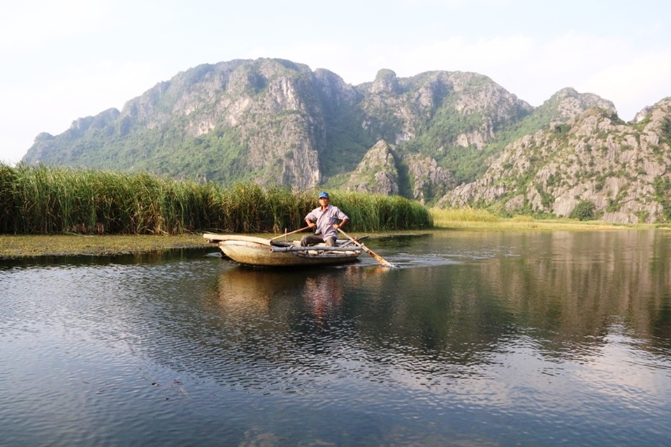 Cảnh sắc hoang sơ tuyệt đẹp ở đầm Vân Long - 8