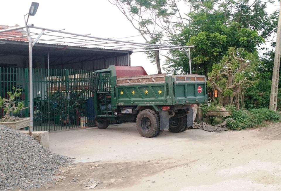 Những chiếc xe 3 bánh, 4 bánh tự chế dù đã bị cấm nhưng vẫn thường xuyên xuất hiện trên địa bàn tỉnh Ninh Bình.