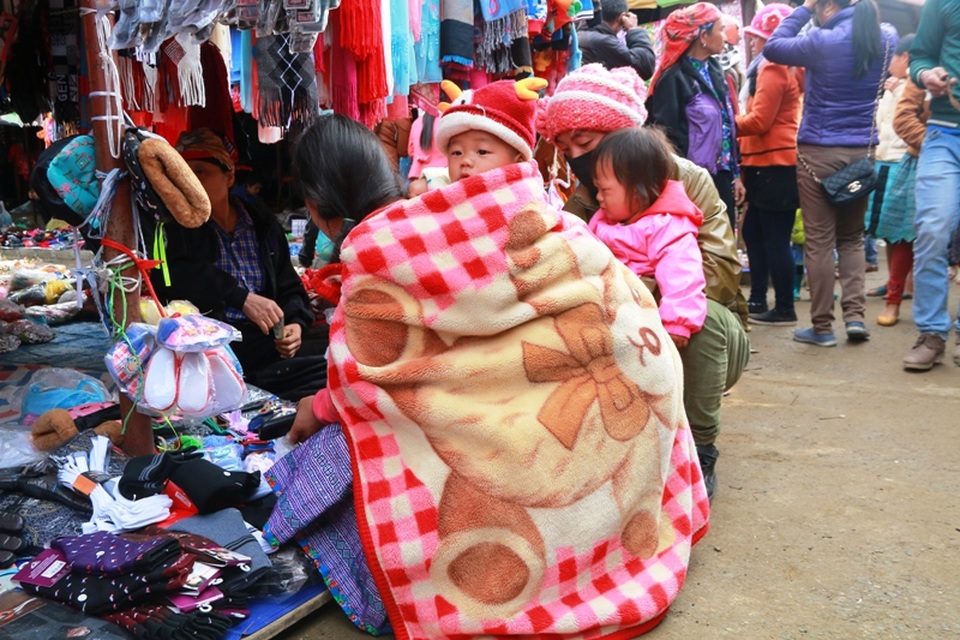 Những hình ảnh quen thuộc tại phiên chợ Pà Cò.