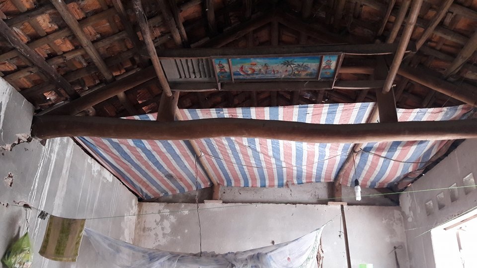 Xót xa bé gần 2 tuổi bị ung thư máu, bố lại bị tai nạn nằm liệt giường - 3 Bé Tuấn Vũ cùng mẹ phải tá túc nhà ông bà ngoại trong căn nhà hai gian rách nát