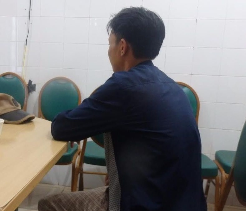 Trải lòng của người đàn ông mang căn bệnh thế kỷ - 1 Anh X trải lòng rằng khi nhận ra quá khứ sai lầm thì đã quá muộn