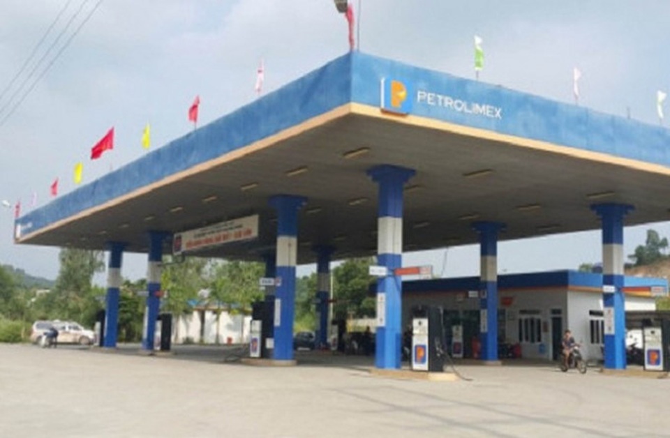 Đình chỉ công tác 2 cán bộ công an thành phố đánh cán bộ công an tỉnh - 1
Cây xăng nơi xảy ra vụ xô xát giữa 2 công an TP Hạ Long với 1 cán bộ công an tỉnh (ảnh CTV).
