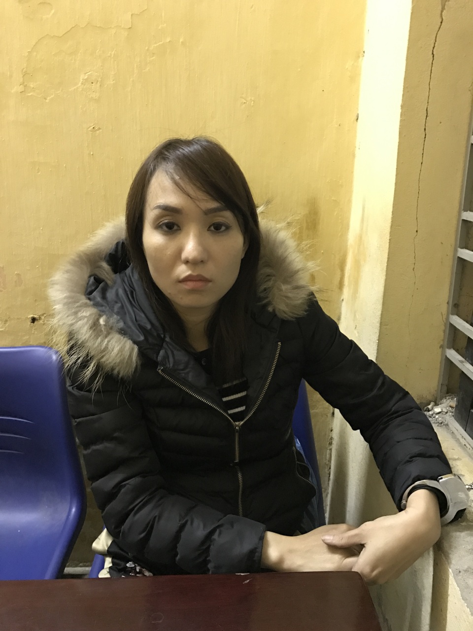 Khúc Thị Minh Trang tại cơ quan công an (ảnh công an cung cấp)