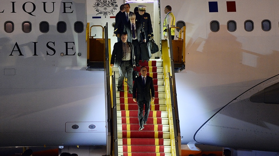 18 giờ bận rộn của Tổng thống Pháp Hollande tại Hà Nội - 1
