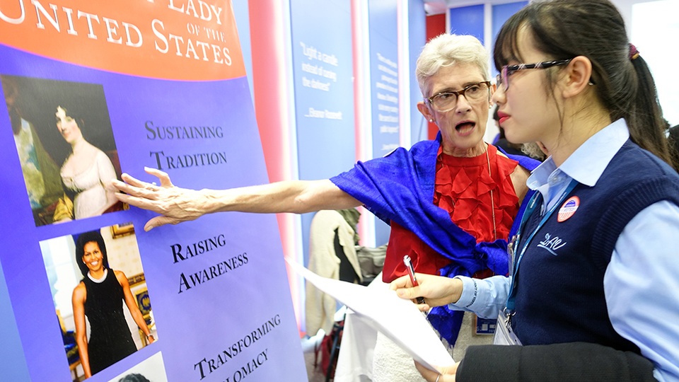 Đại sứ Mỹ hồi hộp theo dõi kết quả bầu cử từ Hà Nội - 11