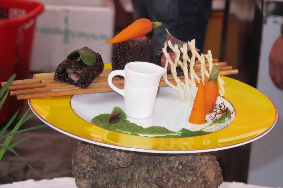 Các đầu bếp hào hứng tranh tài bên lề ABG5 - 7