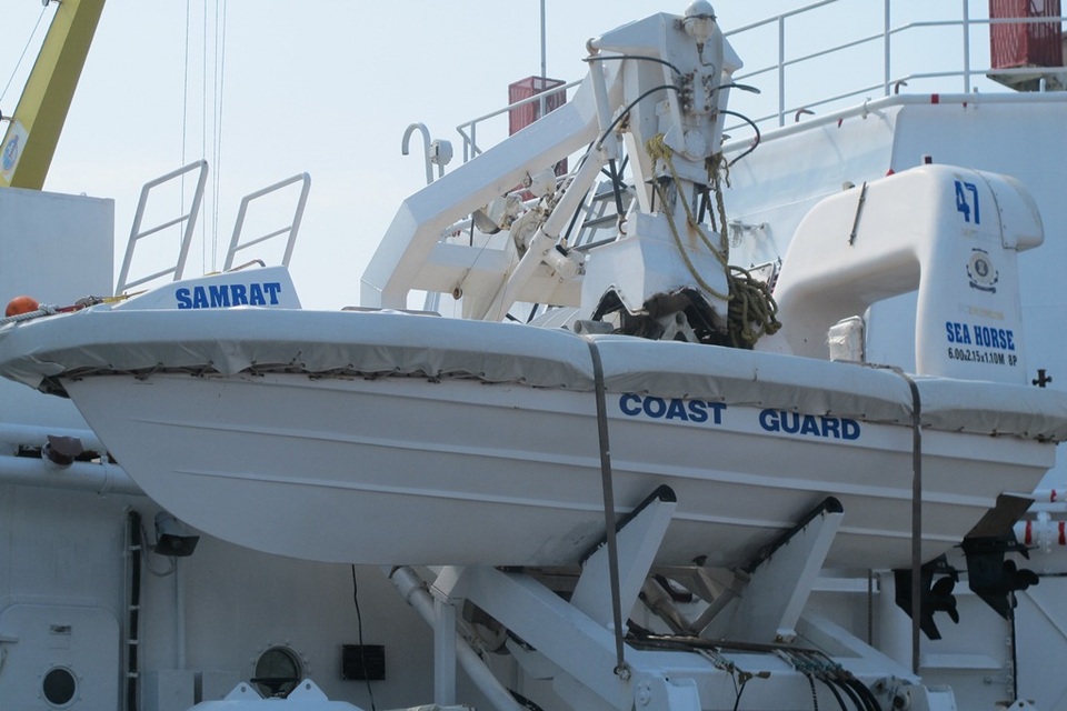 Và nhiều trang thiết bị vũ khí hiện đại 