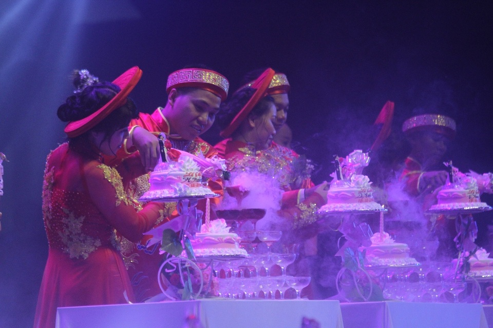 Các cặp đôi đã có một lễ cưới thật vui và ý nghĩa