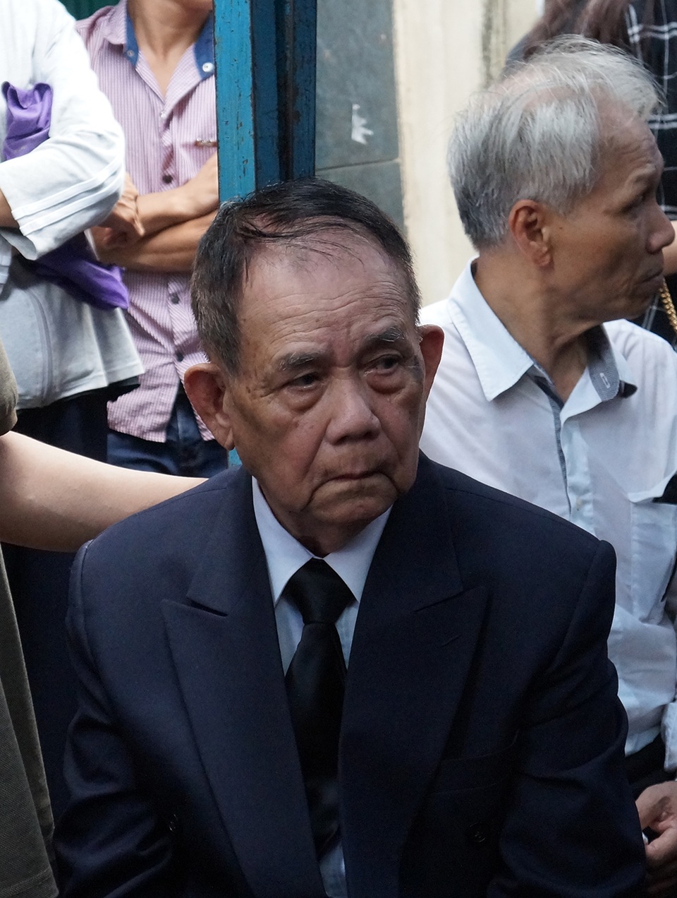 Tiếc thương hình ảnh Minh Thuận vẫy chào khán giả và người thân lần cuối... - 8