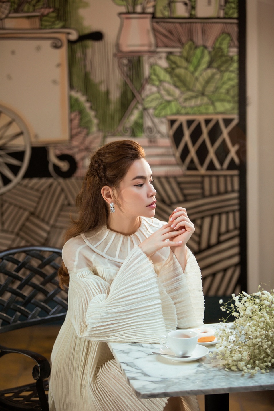 Hồ Ngọc Hà tung ảnh mới đầy kiêu sa quyến rũ - 5 Hồ Ngọc Hà tung ảnh mới đầy kiêu sa quyến rũ - 5