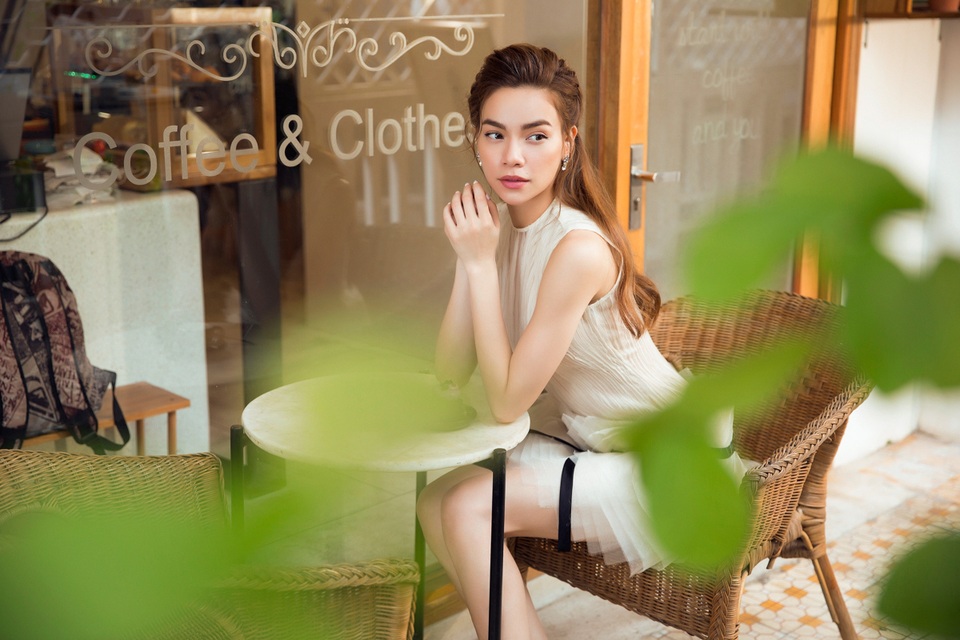 Hồ Ngọc Hà tung ảnh mới đầy kiêu sa quyến rũ - 3 Hồ Ngọc Hà tung ảnh mới đầy kiêu sa quyến rũ - 3