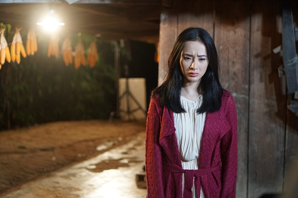 Angela Phương Trinh giản dị khi hóa thân cô giáo miền núi - 8
