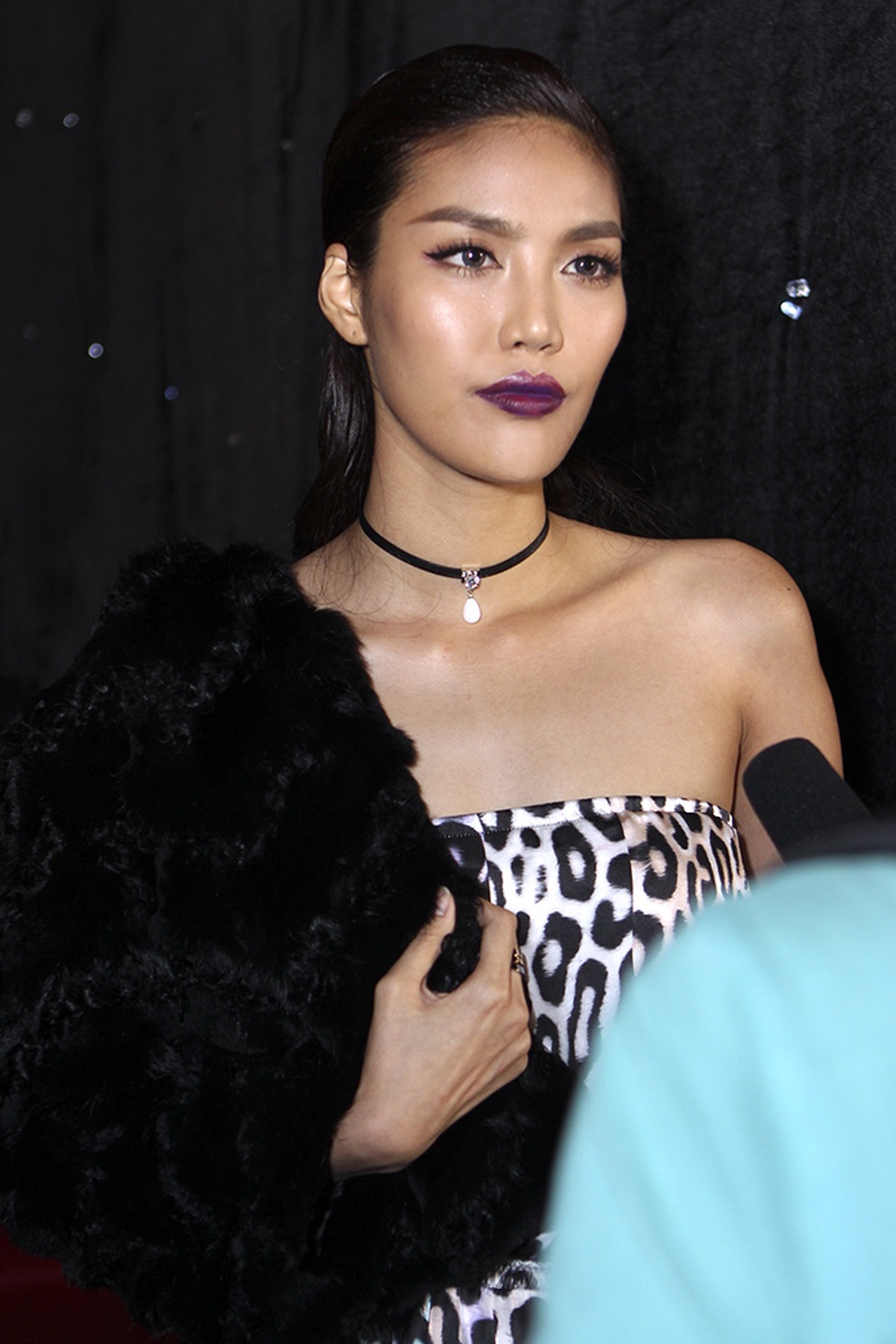 Sao Việt "tấp nập" trên thảm đỏ chung kết Next top model - 6 Lan Khuê thu hút truyền thông ngay khi xuất hiện