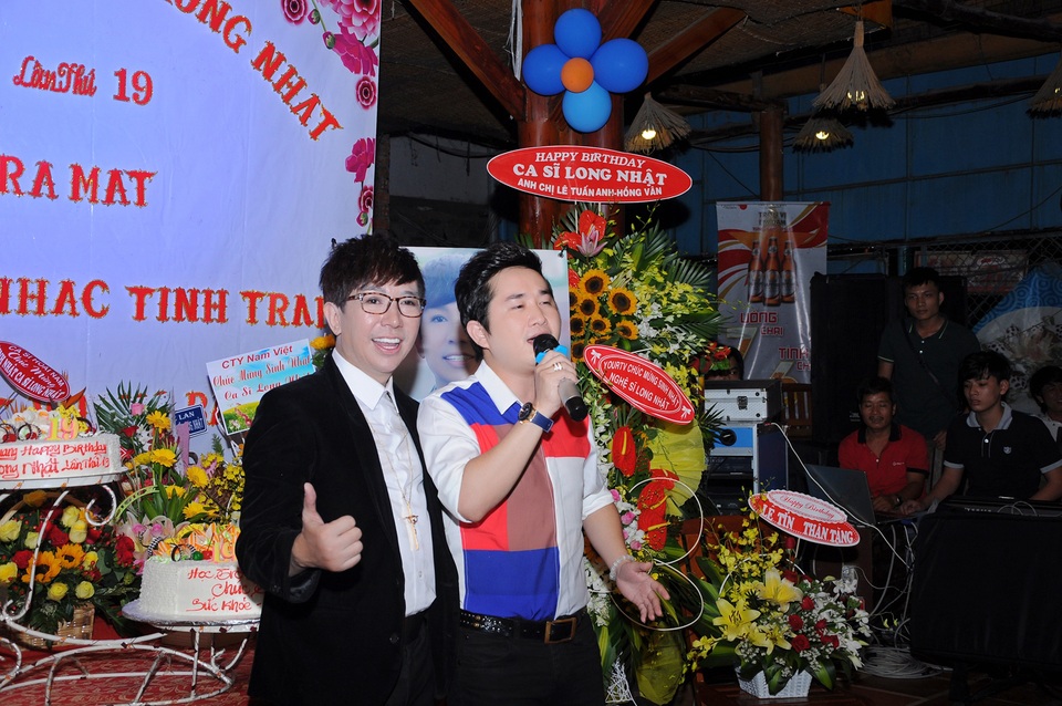 Ca sĩ Bằng Cường