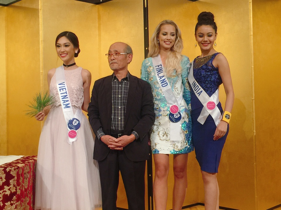 Cuộc thi Hoa hậu Quốc tế đã đi được nửa chặng đường với sự tham gia của 70 đại diện đến từ khắp nơi trên thế giới và rất nhiều hoạt động. Đêm chung kết cuộc thi sẽ được diễn ra vào ngày 27/10 tại Nhật Bản.