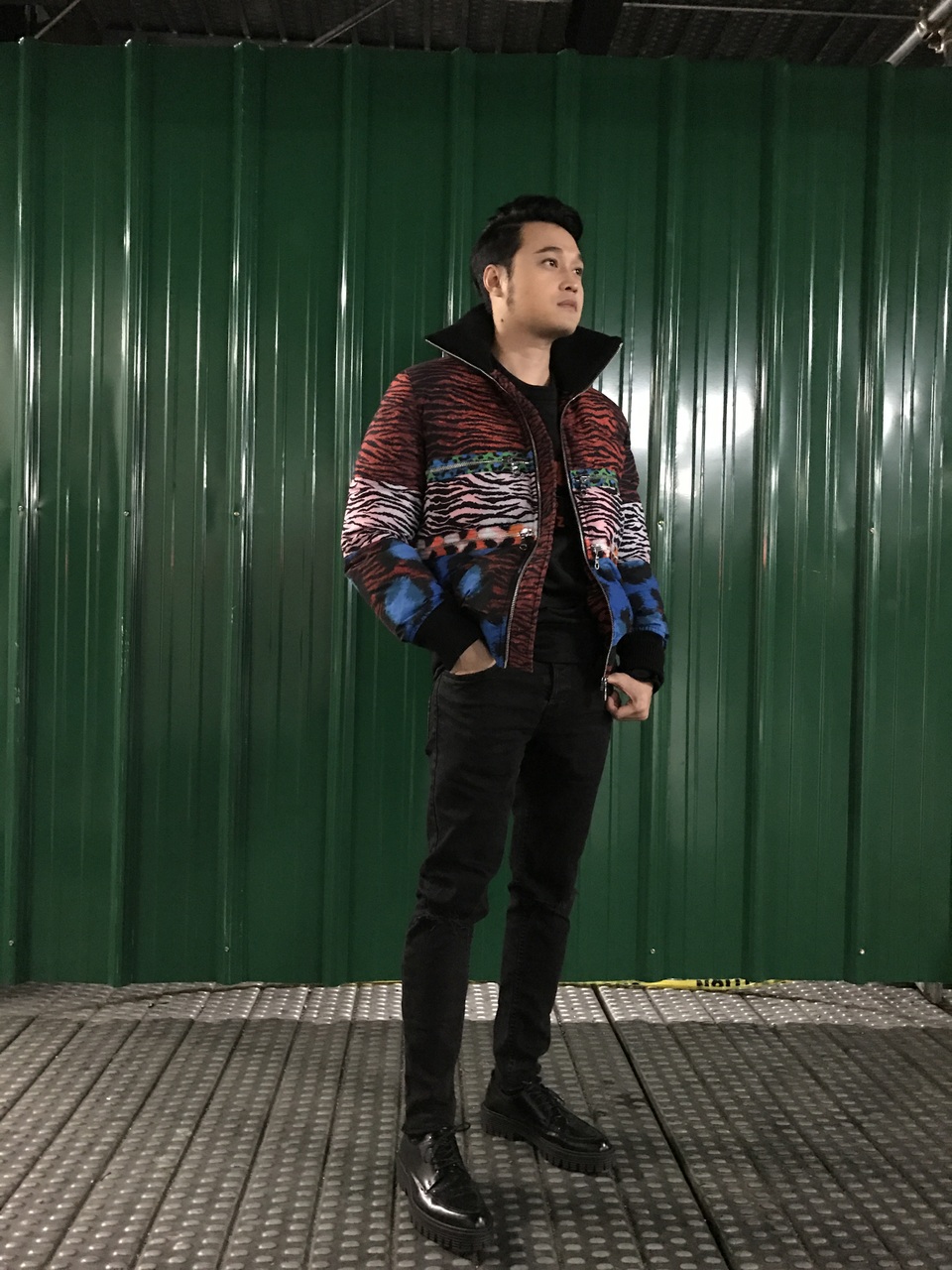 Trong suốt khoảng thời gian dài, ca sĩ Quang Vinh dành thời gian đi du lịch khắp nơi trên thế giới và tận hưởng cuộc sống tự do.