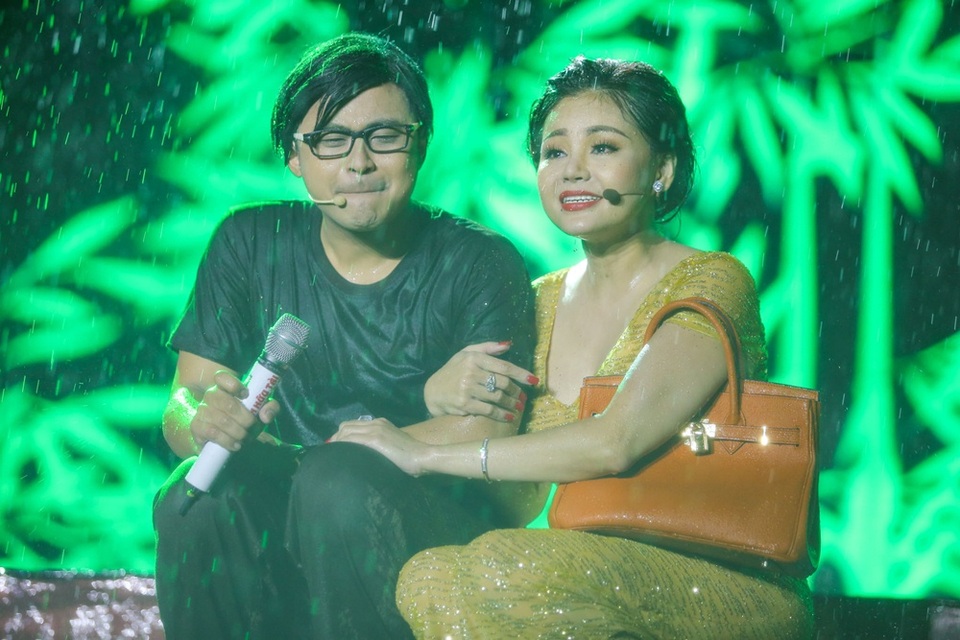 La Thành và Lê Giang là một trong những nghệ sĩ đã mang lại những hình ảnh đẹp trong chương trình của Việt Hương.