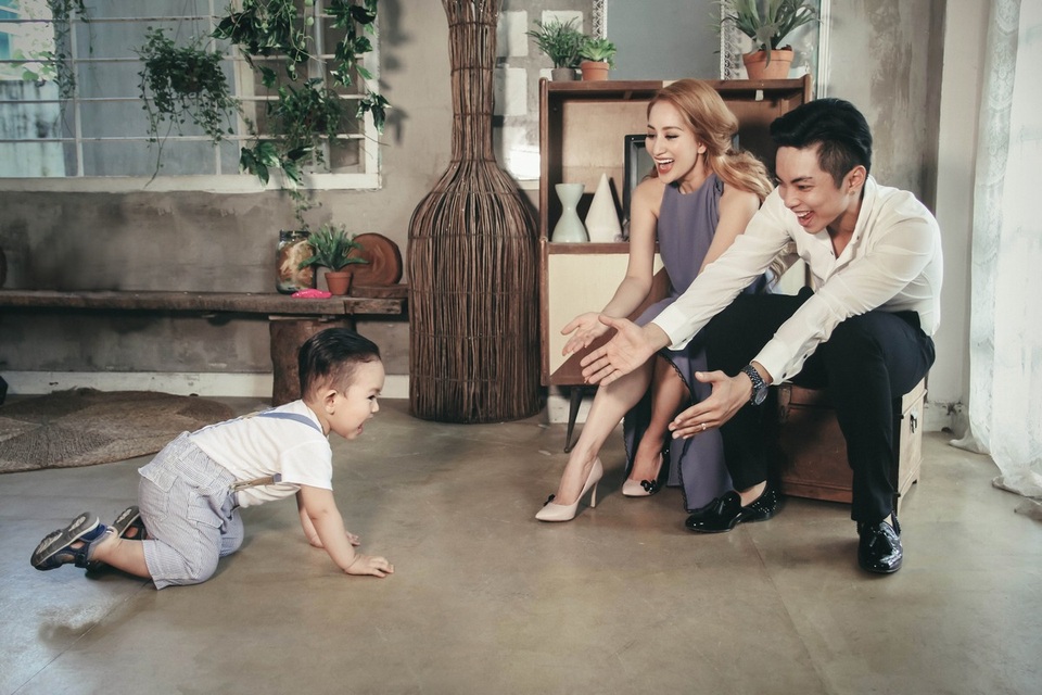 Khánh Thi - Phan Hiển ngày càng hạnh phúc bên con trai Kubi, kết quả của một tình yêu vượt lên tất cả