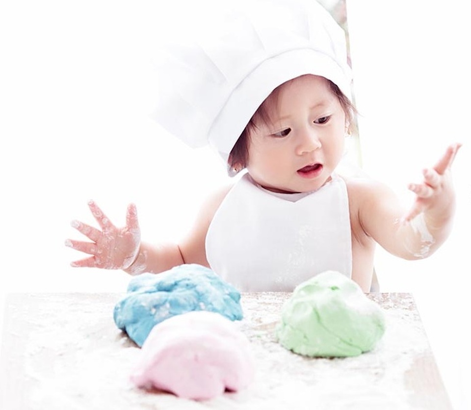 Trang Trần khoe con gái đầu lòng tròn 1 tuổi - 9 Trang Trần khoe con gái đầu lòng tròn 1 tuổi - 9