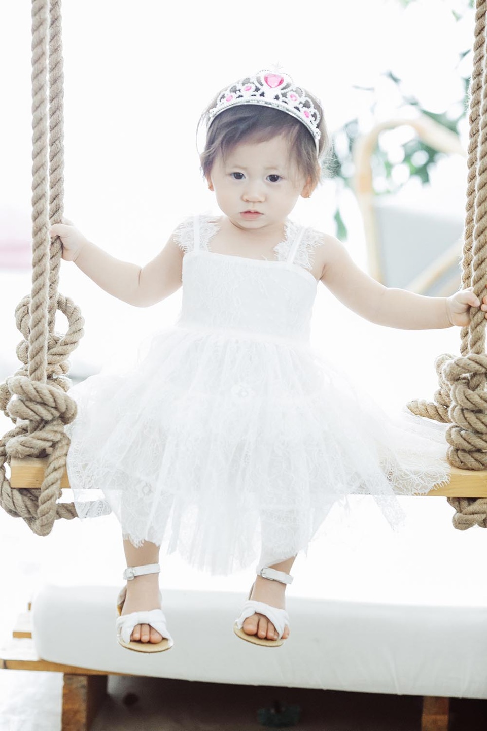 Trang Trần khoe con gái đầu lòng tròn 1 tuổi - 11 Trang Trần khoe con gái đầu lòng tròn 1 tuổi - 11
