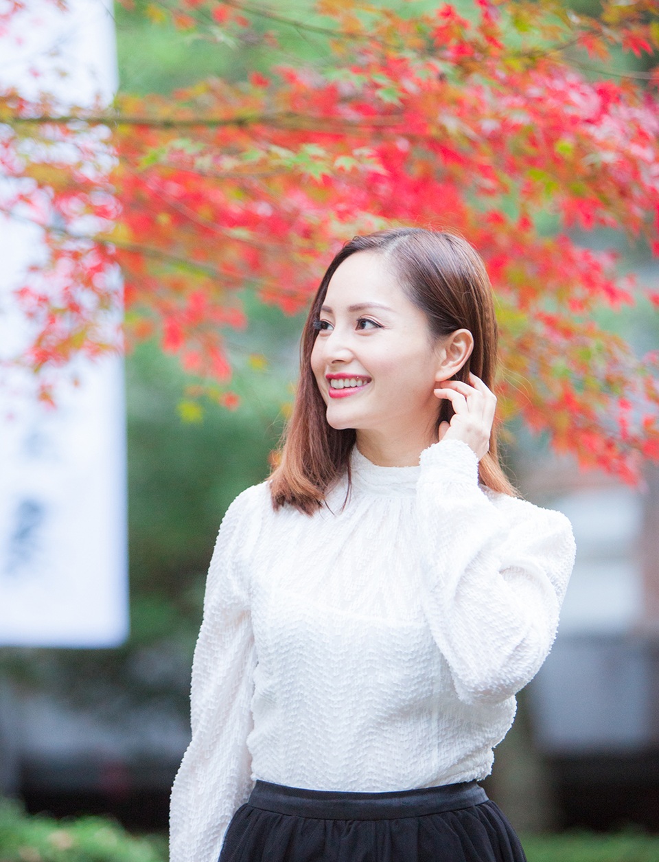 Lan Phương “mê” đàn ông Nhật - 1 Đất nước mặt trời mọc đang bước vào những ngày cuối thu tuyệt đẹp và Lan Phương may mắn đến đây vào dịp này