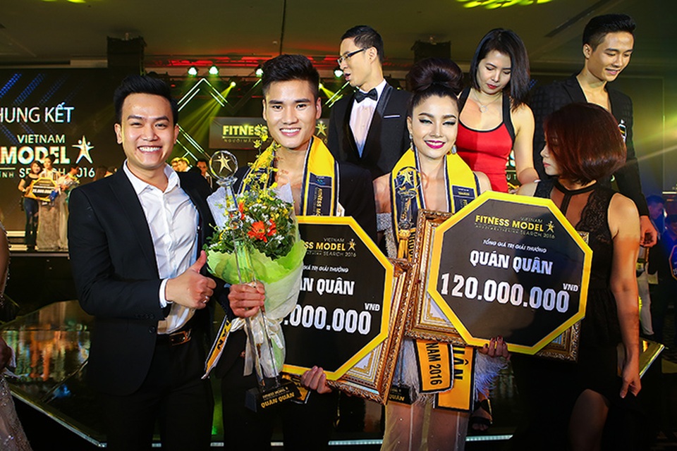 Mạnh Kiên và Thanh Tuyền trở thành Quán quân "Người mẫu thể hình Việt Nam" - 5 Với phần trả lời ứng xử này, người mẫu sinh năm 1995 Nguyễn Mạnh Kiên được xướng tên ngôi vị cao nhất. Cùng với đó là ngôi vị quán quân nữ thuộc về Tôn Thị Thanh Tuyền.