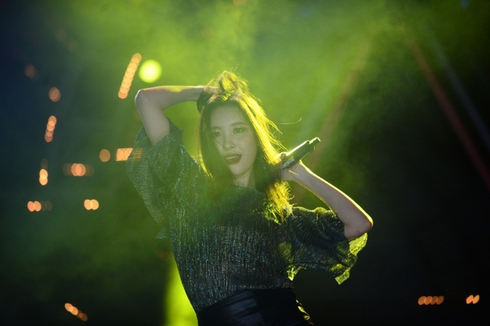 Michael Learns to Rock và Wonder Girls bùng cháy cùng khán giả - 9 Những cô gái xinh đẹp càng khiến sân khấu bùng nổ với loạt hits đình đám một thời: Tell me, Nobody, Like this, Be my baby...
