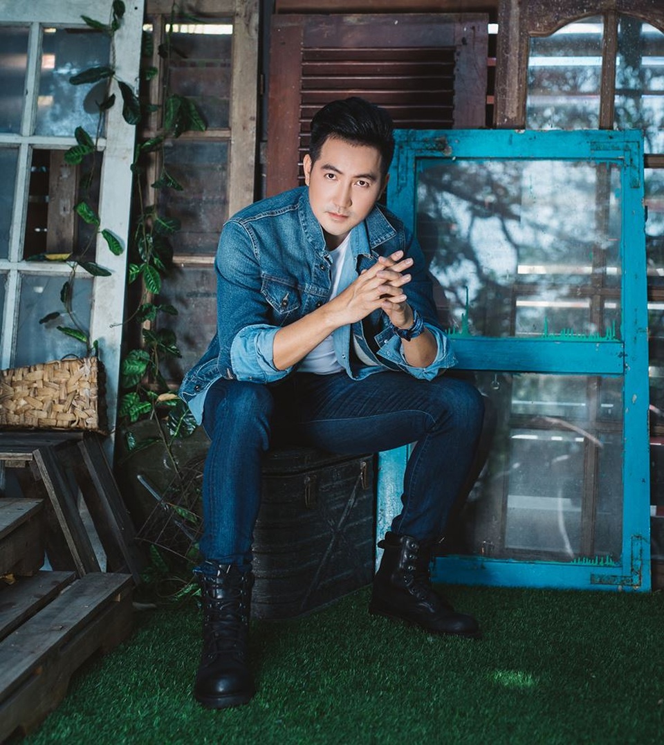 Ở độ tuổi tứ tuần, Phi Hùng trẻ trung, phong độ và không hề có “dấu hiệu tuổi tác”